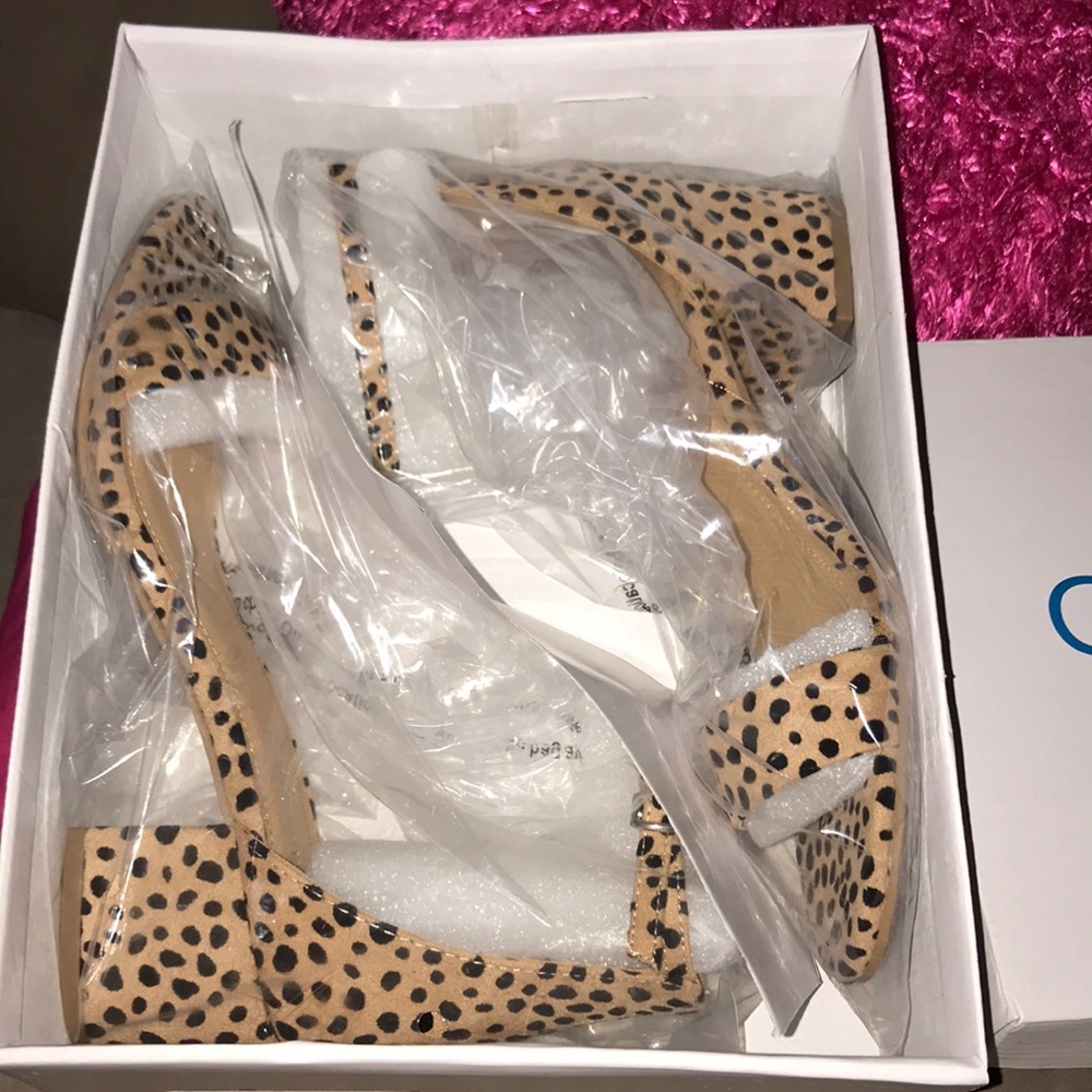 Women’s cheetah print sandals